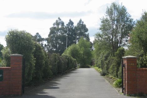 Photo of property in 182 High Street, Oxford, 7430