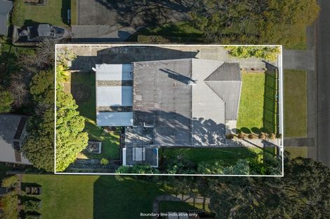 Photo of property in 6 Parahaki Street, Regent, Whangarei, 0112