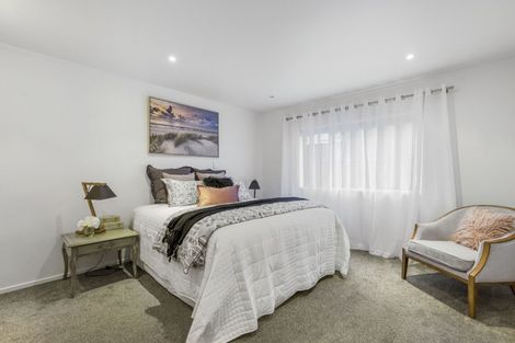 Photo of property in 2 Claude Road, Stanmore Bay, Whangaparaoa, 0932