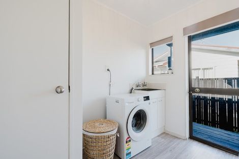 Photo of property in 25 Kentucky Crescent, Nawton, Hamilton, 3200