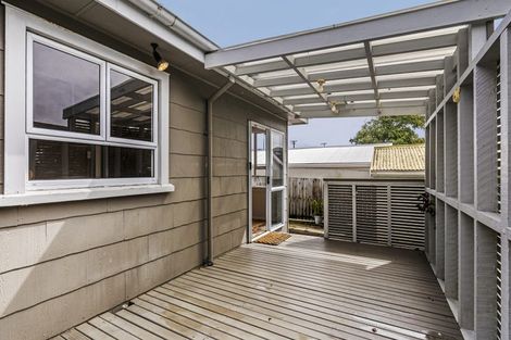 Photo of property in 60 Wallath Road, Westown, New Plymouth, 4310