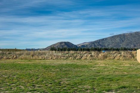 Photo of property in 5 Durry Lane, Wanaka, 9305