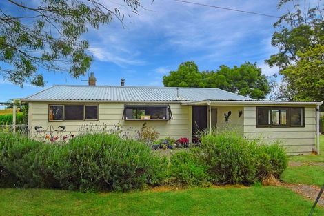 Photo of property in 67 Totara Park Road, Foxton, 4891