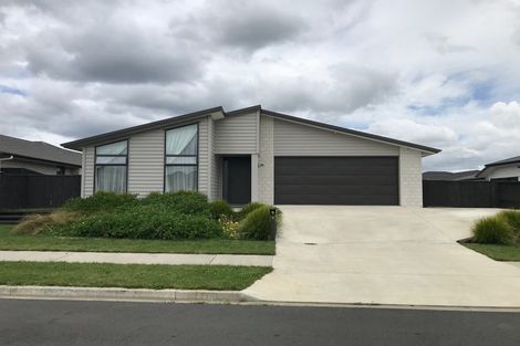 Photo of property in 5 Cook Drive, Tuakau, 2121