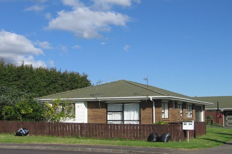 Photo of property in 1/11 Camden Place, Papatoetoe, Auckland, 2025