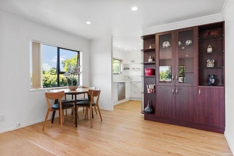 Photo of property in 56b Highland Park Drive, Highland Park, Auckland, 2010