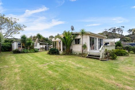 Photo of property in 11 Ringer Avenue, Matapouri, Whangarei, 0173