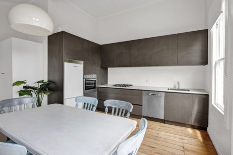 Photo of property in 77 Eliot Street, New Plymouth, 4310