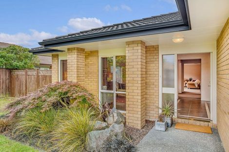 Photo of property in 34 Stranraer Crescent, Wattle Downs, Auckland, 2103