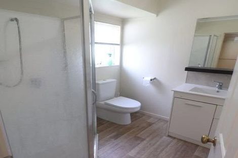 Photo of property in 6 Silkwood Grove, Totara Heights, Auckland, 2105