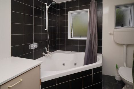 Photo of property in 64 Dunns Avenue, The Pines Beach, 7630