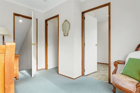 Photo of property in 8 Surrey Lane, Glenview, Hamilton, 3206