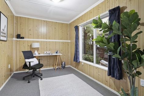 Photo of property in 12 Malmo Place, Massey, Auckland, 0614