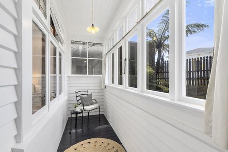 Photo of property in 42a Rhine Street, Island Bay, Wellington, 6023