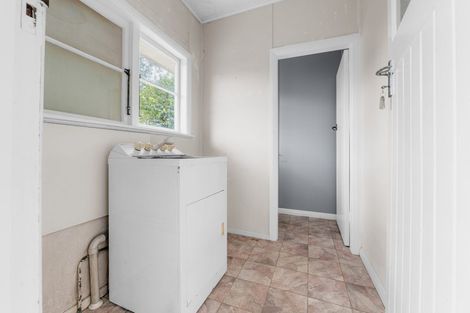 Photo of property in 65 Clarkin Road, Fairfield, Hamilton, 3214