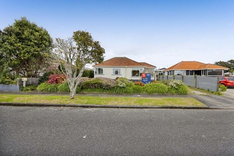 Photo of property in 5 Raleigh Street, Vogeltown, New Plymouth, 4310