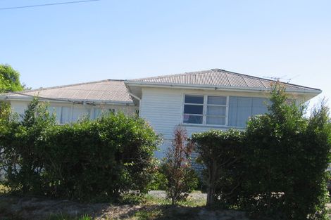 Photo of property in 2 Brighton Terrace, Murrays Bay, Auckland, 0630