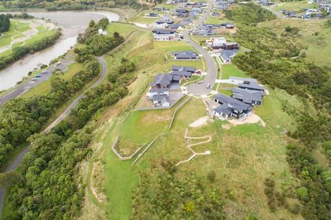 Photo of property in 73 Vaucluse Heights, Fitzherbert, Palmerston North, 4410