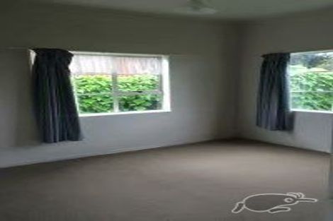 Photo of property in 2/56 Northcote Road, Northcote, Auckland, 0627