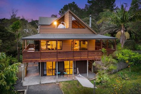 Photo of property in 60 Scott Road, Stanmore Bay, Whangaparaoa, 0932