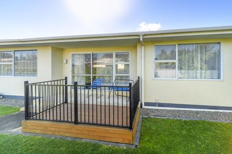Photo of property in 2/272 Grey Street, Palmerston North, 4414