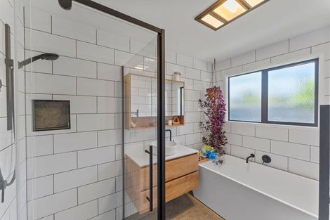 Photo of property in 4 Hollybush Drive, Brightwater, 7022