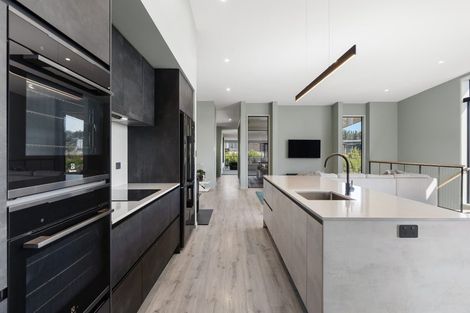 Photo of property in 13 Redmund Spur Road, Kennedys Bush, Christchurch, 8025