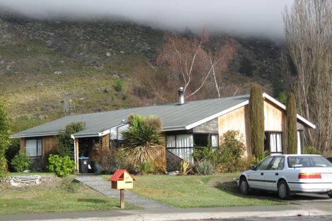 Photo of property in 37 Kawarau Place, Frankton, Queenstown, 9300