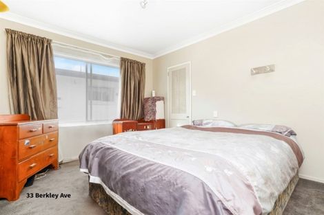 Photo of property in 33 Berkley Avenue, Hillcrest, Hamilton, 3216