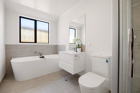 Photo of property in 38 Scenic Rise, Rototuna North, 3281