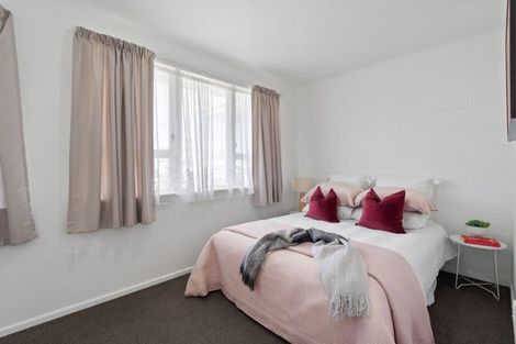 Photo of property in 70-72 Waihemo Street, Waitangirua, Porirua, 5024