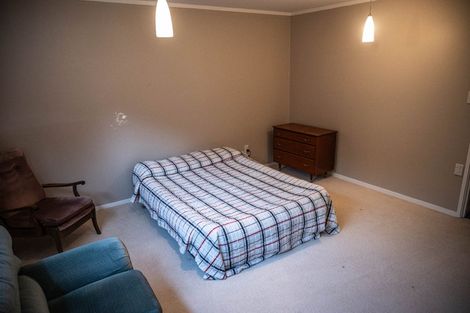 Photo of property in 6 Spicer Place, Tawa, Wellington, 5028
