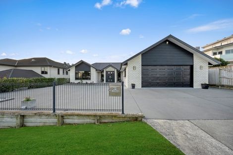 Photo of property in 61 Somerton Drive, Huntington, Hamilton, 3210