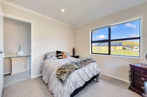 Photo of property in 5 Awataha Crescent, Pyes Pa, Tauranga, 3110