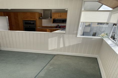 Photo of property in 2/24 Cherub Place, West Harbour, Auckland, 0618