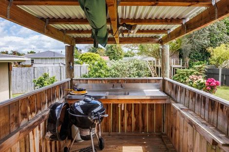 Photo of property in 25 Galway Avenue, Hokowhitu, Palmerston North, 4410