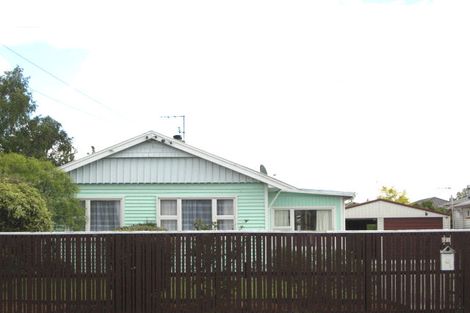 Photo of property in 23 Stapletons Road, Richmond, Christchurch, 8013