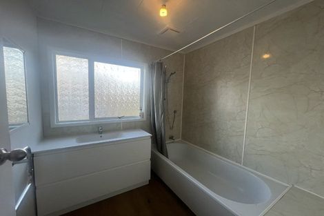 Photo of property in 8 Invergarry Road, Hilltop, Taupo, 3330