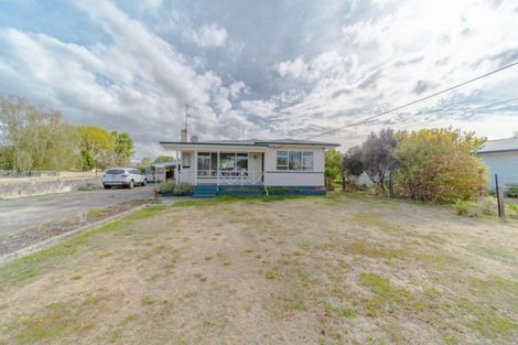 Photo of property in 33 Francis Drake Street, Waipukurau, 4200