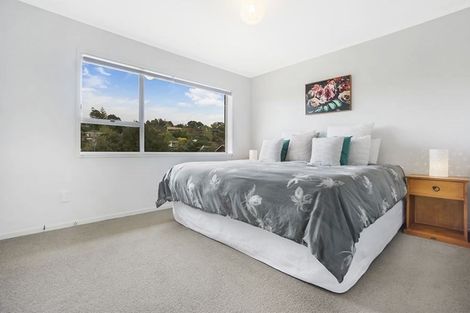 Photo of property in 1/17 Sandiacre Way, Browns Bay, Auckland, 0630