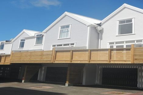 Photo of property in Pirie Street Townhouses, 32/35 Pirie Street, Mount Victoria, Wellington, 6011