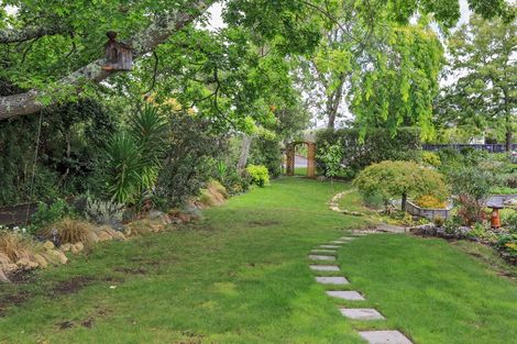 Photo of property in 21 Selwyn Road, Havelock North, 4130