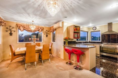 Photo of property in 5 Dusky Crescent, Aotea, Porirua, 5024