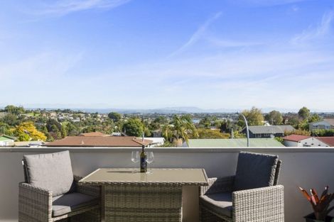 Photo of property in 14 Flinders Place, Welcome Bay, Tauranga, 3112