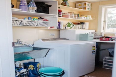 Photo of property in 15 Tasman Street, Havelock North, 4130