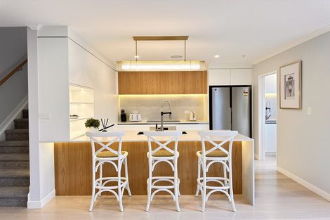 Photo of property in 123b Forrest Hill Road, Forrest Hill, Auckland, 0620