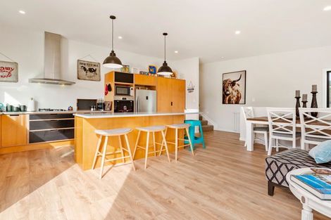 Photo of property in 36 Robertson Street, Raglan, 3225