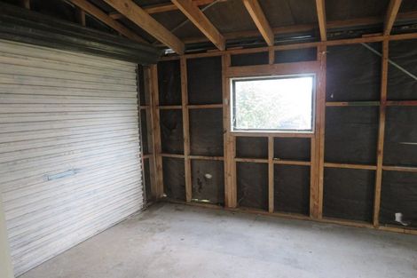 Photo of property in 26 Barneys Farm Road, Clendon Park, Auckland, 2103