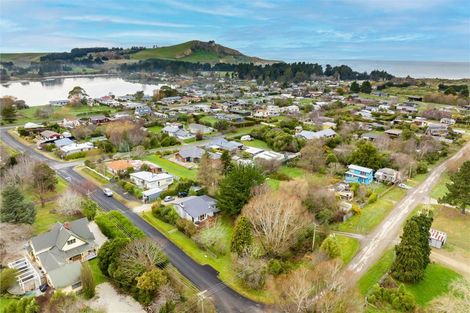 Photo of property in 16 Jones Street, Waikouaiti, 9510