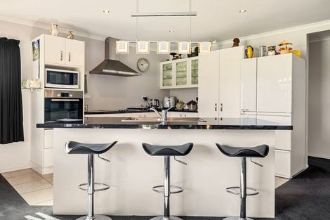 Photo of property in 2 Joll Street, Waitara, 4383